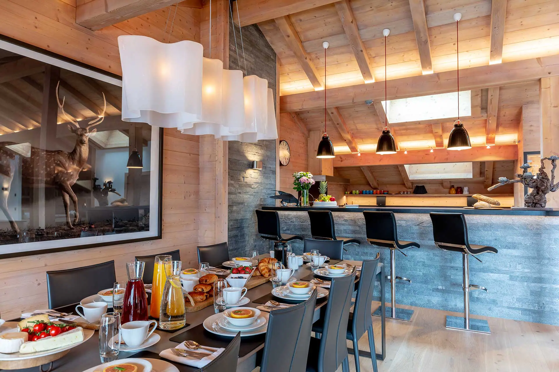 Penthouse Breakfast Bar