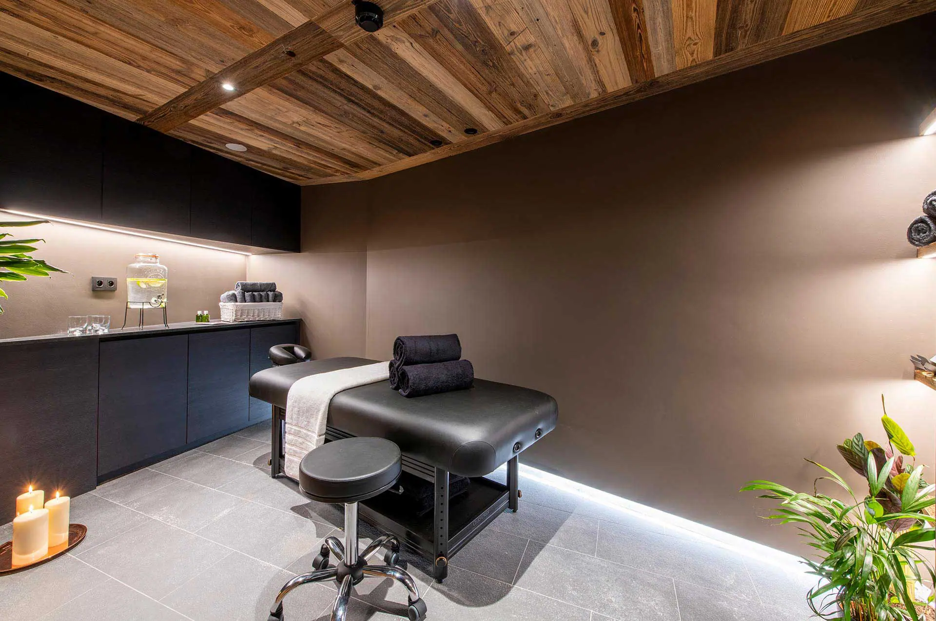 Tataali Treatment Room